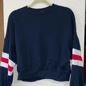 Navy blue bulky sweatshirt